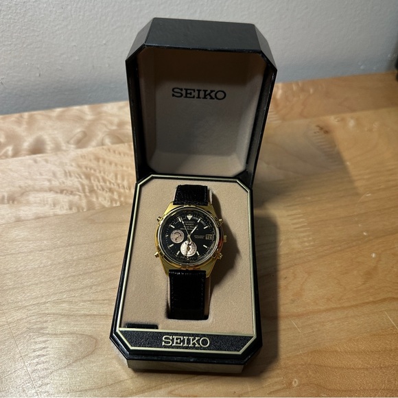 Vintage Seiko Quartz World Time Alarm Chronograph 6M15-0029 Gold Watch w/ Box